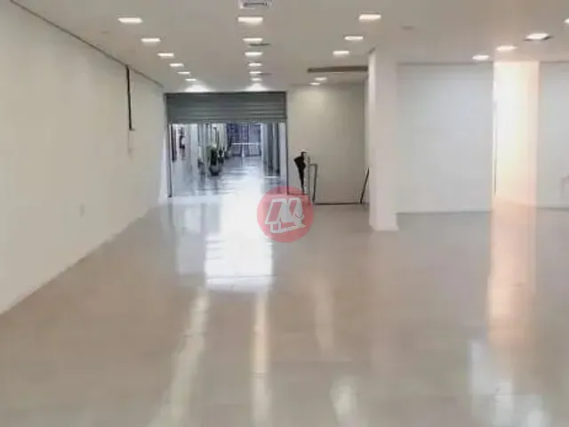 Loja com 331m², para alugar, no bairro Centro Histórico em Porto Alegre