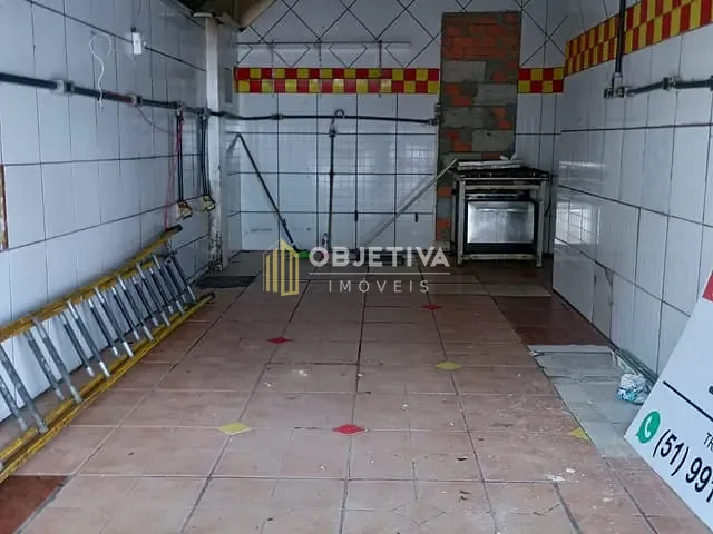 Loja à venda, no bairro Santa Maria Goretti em Porto Alegre