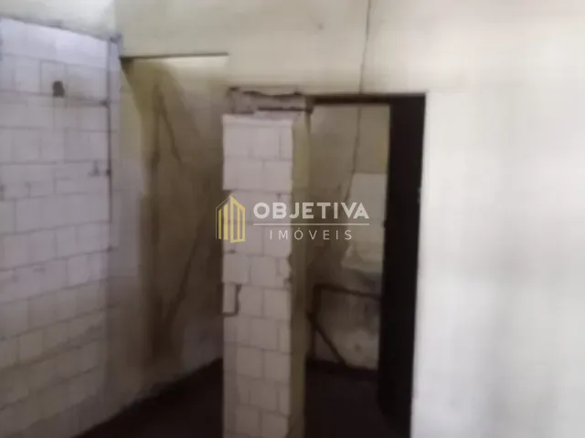 Loja à venda, no bairro Santa Maria Goretti em Porto Alegre