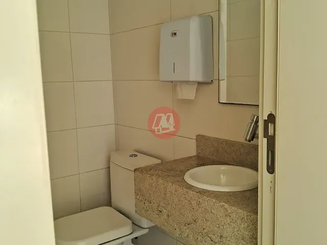 Loja com 102m², para alugar, no bairro Moinhos de Vento em Porto Alegre