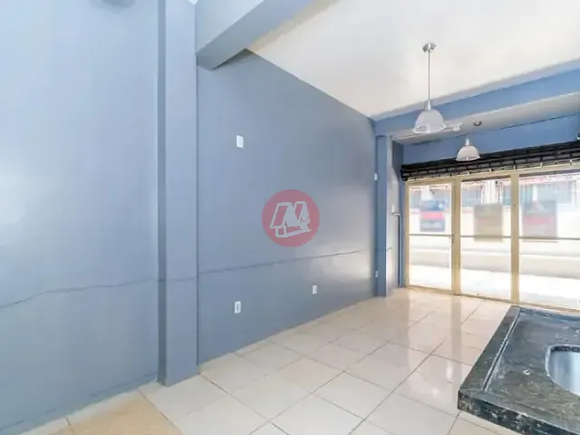 Loja com 30m², para alugar, no bairro Independência em Porto Alegre