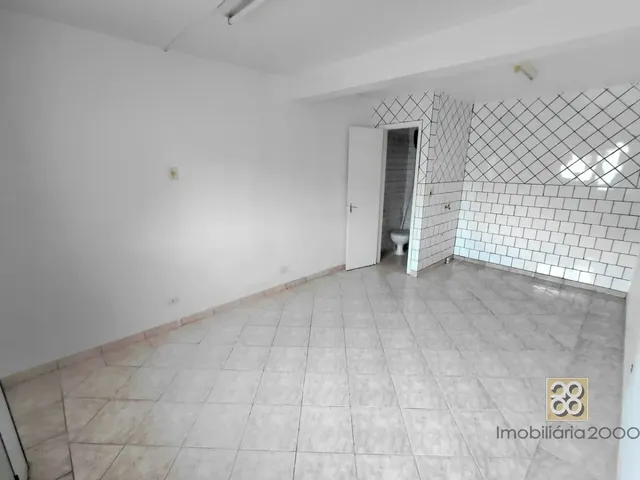 Loja para alugar, no bairro Mercês em Curitiba