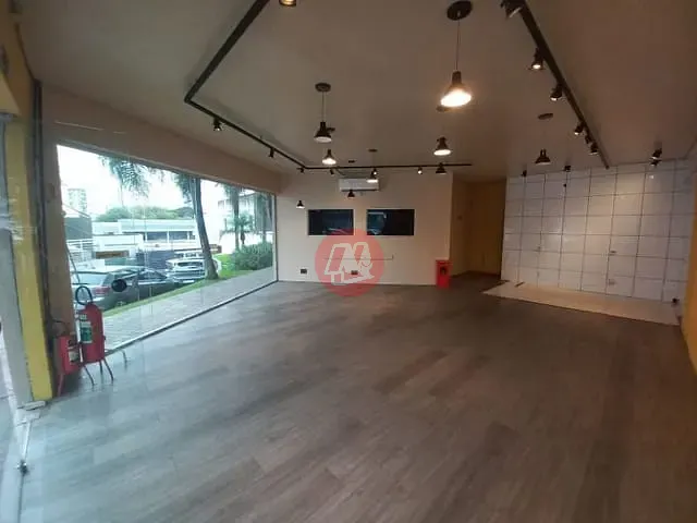 Loja com 56m², para alugar, no bairro Camaquã em Porto Alegre