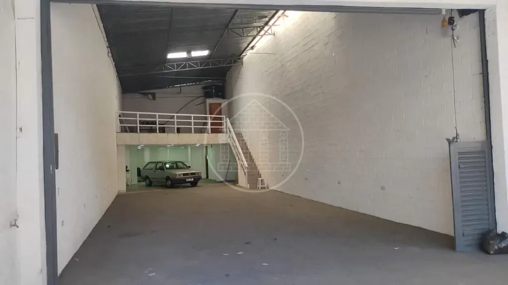 Loja-Salão, 210 m² - Foto 1