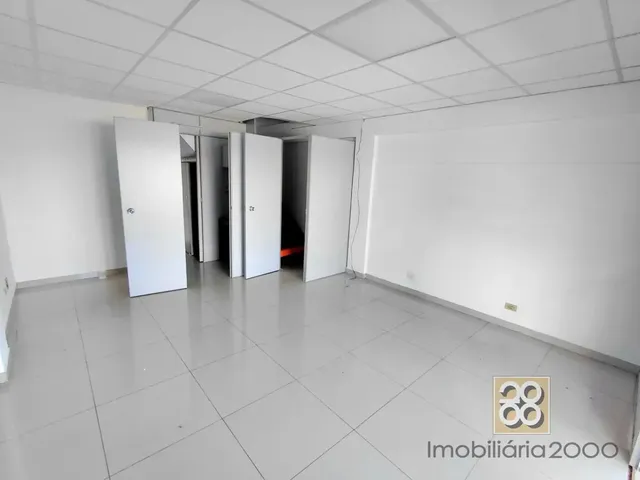 Loja para alugar, no bairro Fazendinha em Curitiba