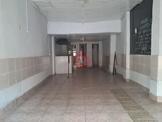 Loja com 110m², para alugar, no bairro Praia de Belas em Porto Alegre