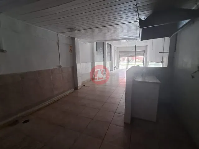 Loja com 110m², para alugar, no bairro Praia de Belas em Porto Alegre