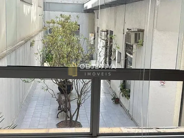 Loja à venda, no bairro Moinhos de Vento em Porto Alegre
