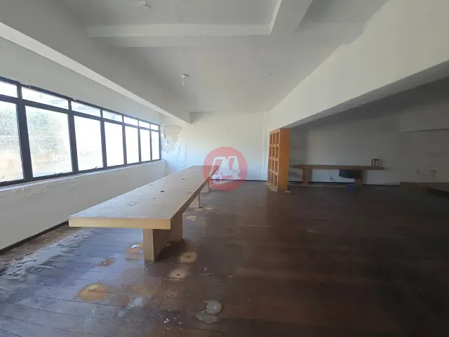Loja para alugar, no bairro São João em Porto Alegre
