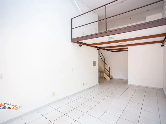 Loja para alugar, no bairro Centro em Curitiba