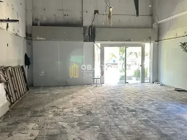 Loja para alugar, no bairro Moinhos de Vento em Porto Alegre