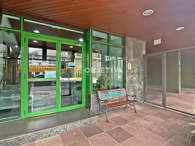 Sala para alugar, no bairro Petrópolis em Porto Alegre