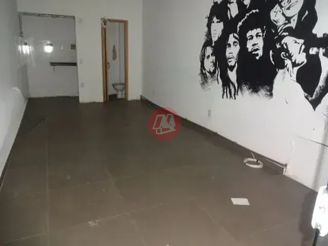 Loja com 60m², à venda ou para alugar, no bairro Independência em Porto Alegre