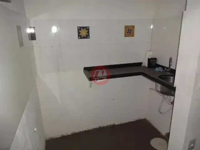 Loja com 60m², à venda ou para alugar, no bairro Independência em Porto Alegre