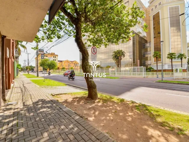 Loja à venda, no bairro Rebouças em Curitiba