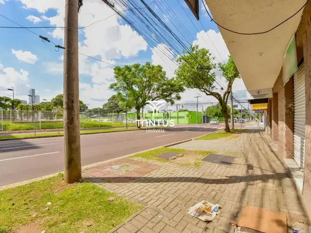Loja à venda, no bairro Rebouças em Curitiba