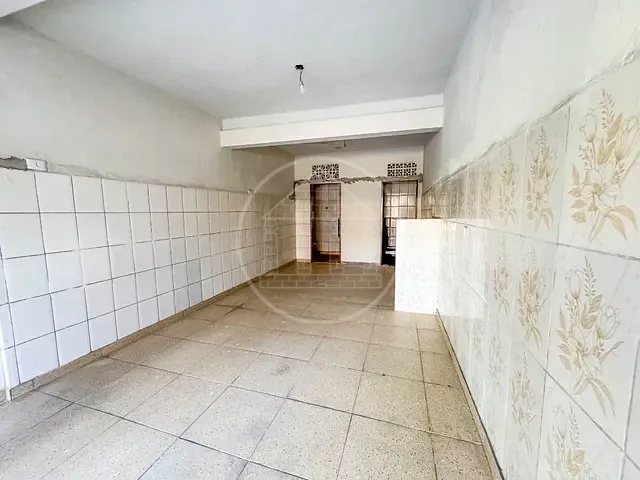 Loja com 35m², para alugar, no bairro Jardim Novo Jaú em São Paulo
