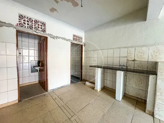 Loja com 35m², para alugar, no bairro Jardim Novo Jaú em São Paulo