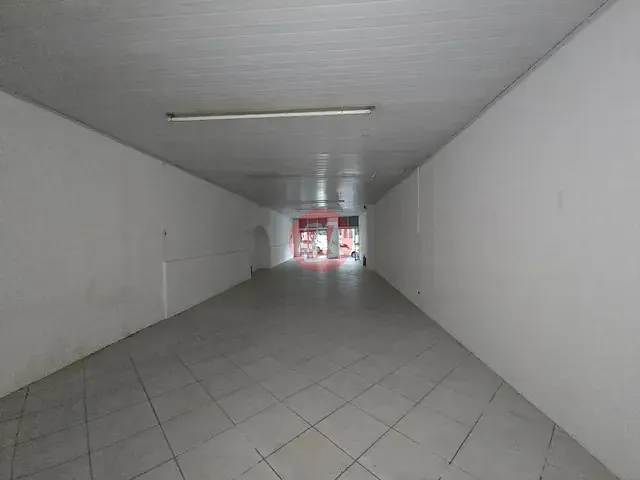 Loja para alugar, no bairro Rio Branco em Porto Alegre