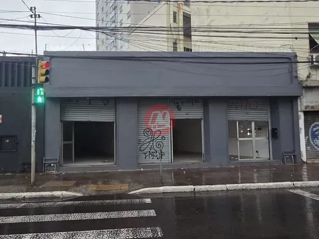 Loja para alugar, no bairro Rio Branco em Porto Alegre
