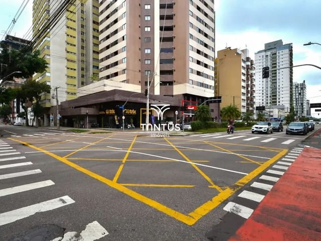 Loja para alugar, no bairro Centro em Curitiba