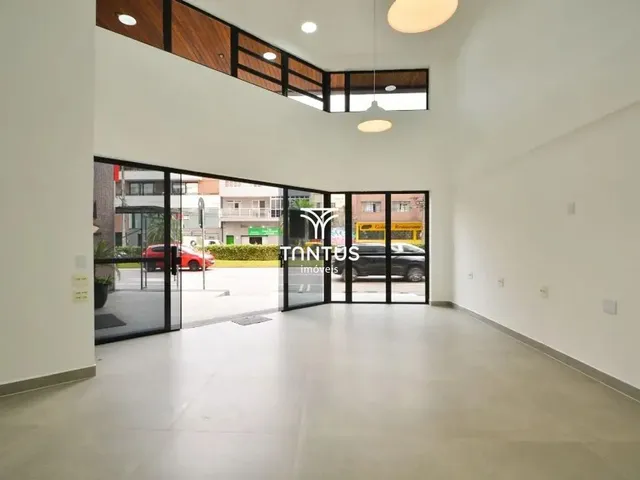 Loja para alugar, no bairro Centro em Curitiba