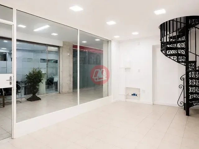 Loja com 65m², à venda ou para alugar, no bairro Moinhos de Vento em Porto Alegre