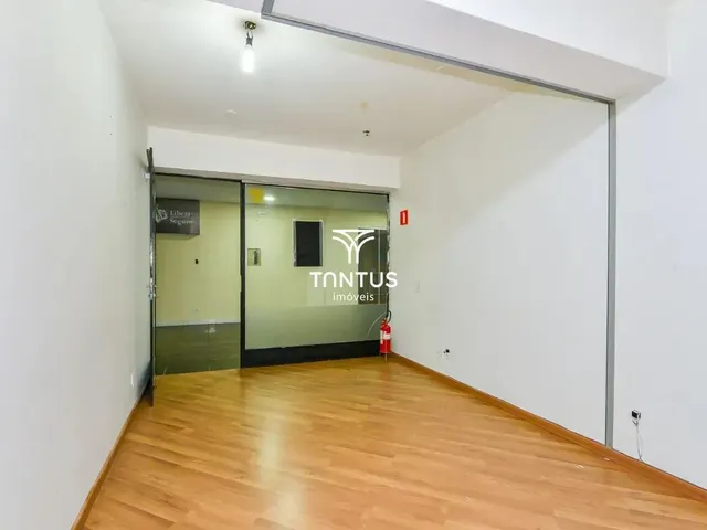 Loja à venda, no bairro Centro em Curitiba
