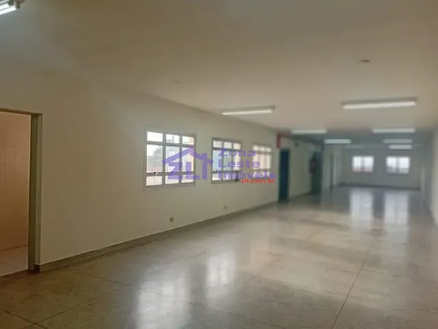 Loja com 800m², para alugar, no bairro Vila Formosa em São Paulo