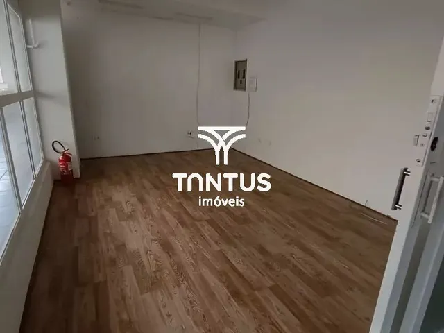 Loja à venda, no bairro Centro em Curitiba