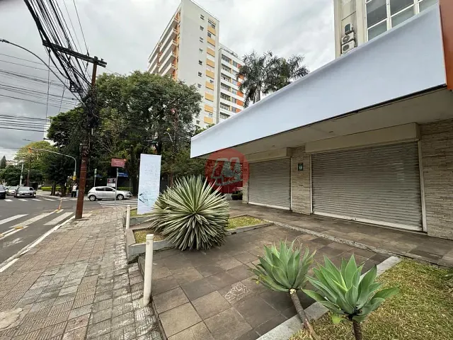 Loja com 134m², para alugar, no bairro Auxiliadora em Porto Alegre