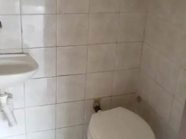 Loja para alugar, no bairro Pinheirinho em Curitiba