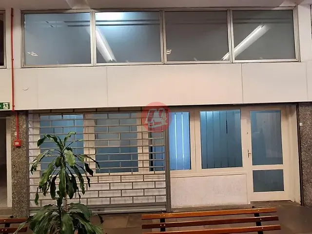 Loja para alugar, no bairro Auxiliadora em Porto Alegre
