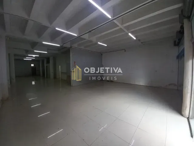 Loja para alugar, no bairro Navegantes em Porto Alegre