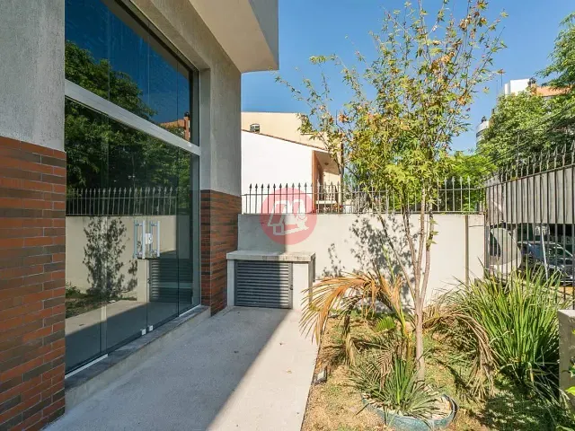 Loja com 41m², para alugar, no bairro Auxiliadora em Porto Alegre