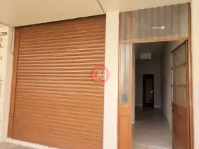 Loja à venda ou para alugar, no bairro Centro Histórico em Porto Alegre