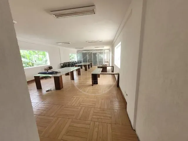 Loja com 200m², para alugar, no bairro Interlagos em São Paulo