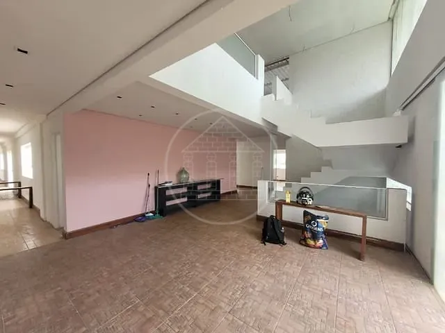 Loja com 200m², para alugar, no bairro Interlagos em São Paulo