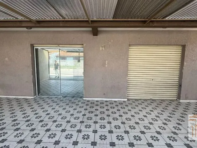 Loja para alugar, no bairro Novo Mundo em Curitiba
