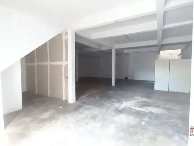 Loja para alugar, no bairro Novo Mundo em Curitiba
