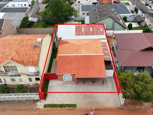 Loja à venda, no bairro Butiatuvinha em Curitiba