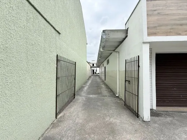 Loja à venda, no bairro Santa Quitéria em Curitiba