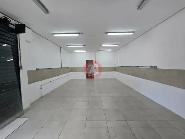 Loja para alugar, no bairro Partenon em Porto Alegre