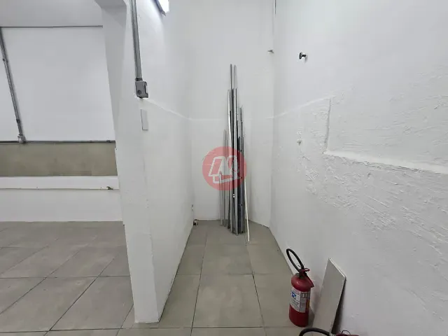 Loja para alugar, no bairro Partenon em Porto Alegre