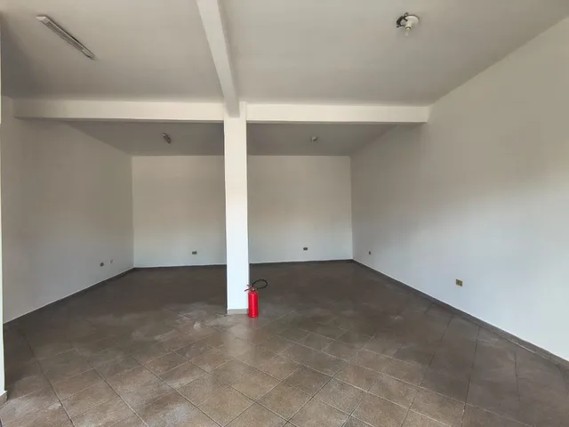 Loja para alugar, no bairro Bairro Alto em Curitiba