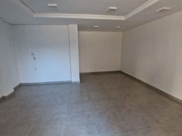 Loja para alugar, no bairro Centro em Curitiba