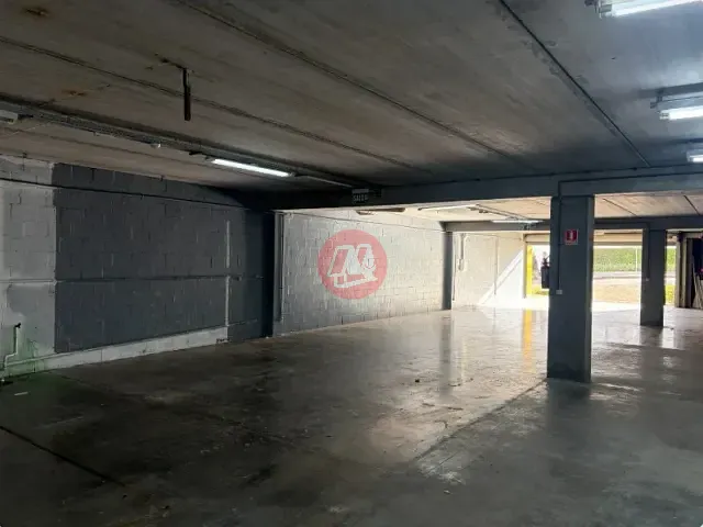 Loja para alugar, no bairro Hípica em Porto Alegre