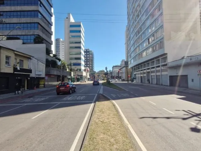 Loja à venda, no bairro Centro em Curitiba