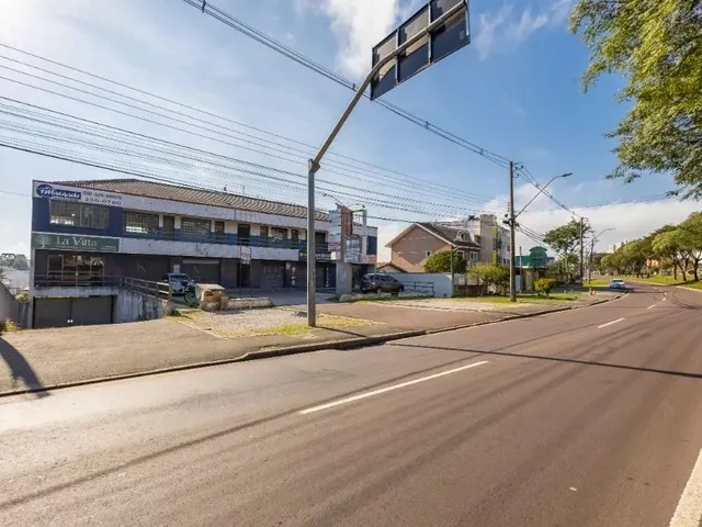 Loja para alugar, no bairro Santa Cândida em Curitiba