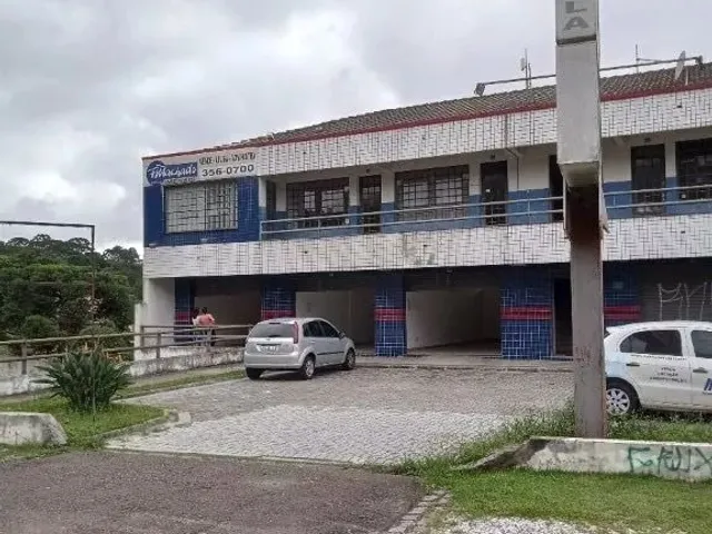 Loja para alugar, no bairro Santa Cândida em Curitiba